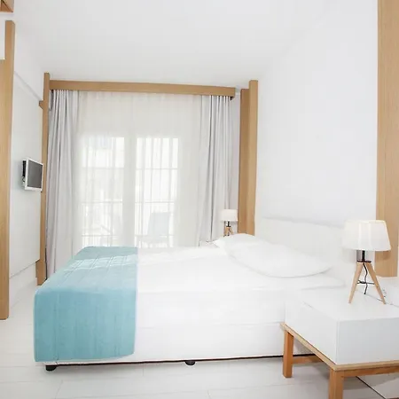 Vera Miramar Hotel 5*